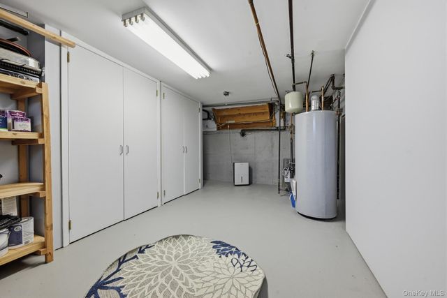 2635 S Seamans Neck Road, Seaford, NY 11783