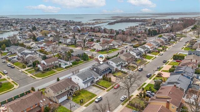 2635 S Seamans Neck Road, Seaford, NY 11783