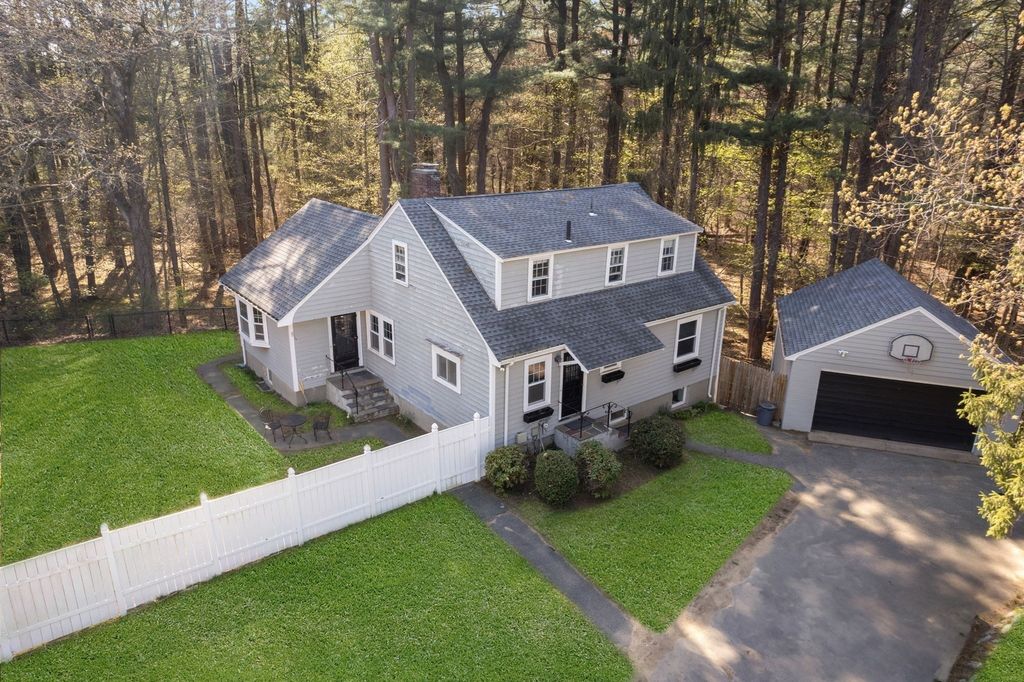 37 School Street, Weston, MA 02493