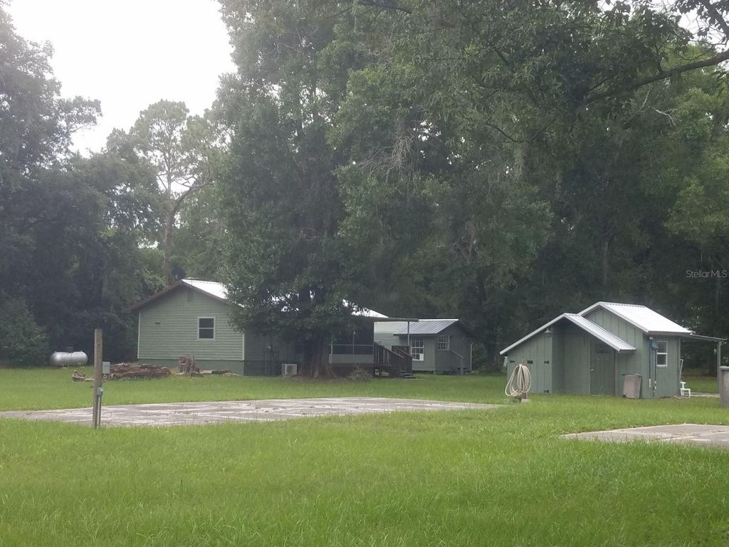 40841 LOUISE ROAD, Umatilla, FL 32784