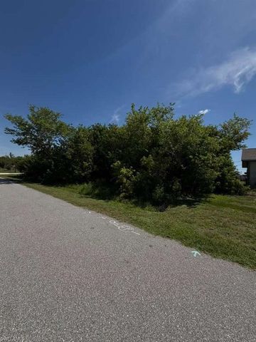 211 Warwick ST NW, Port Charlotte, FL 33952