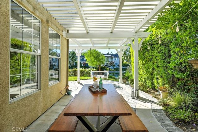 27052 Island Road, Valencia, CA 91355