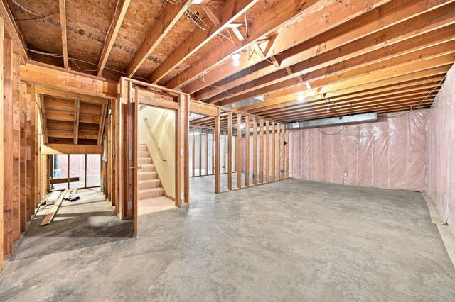 833 Southcross Drive E, Burnsville, MN 55306