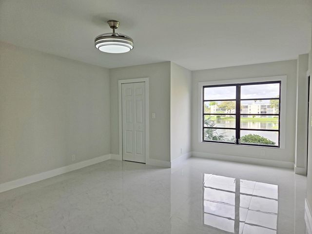 14460 Strathmore Lane 307, Delray Beach, FL 33446