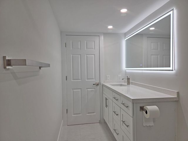 14460 Strathmore Lane 307, Delray Beach, FL 33446