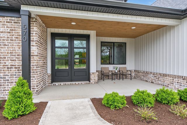 570 Saffron Lane, Versailles, KY 40383