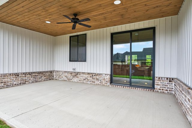 570 Saffron Lane, Versailles, KY 40383