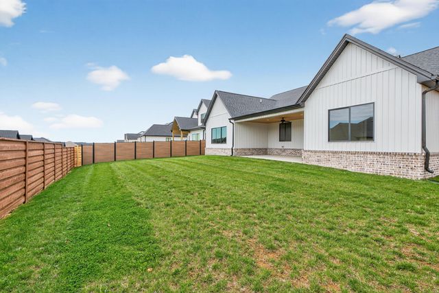 570 Saffron Lane, Versailles, KY 40383
