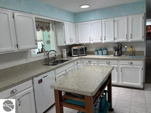 516 Locke Street, East Tawas, MI 48730