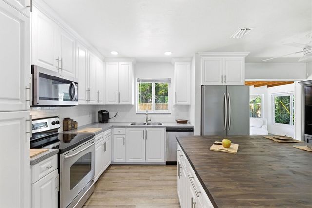 861 NE 9th Avenue, Pompano Beach, FL 33060