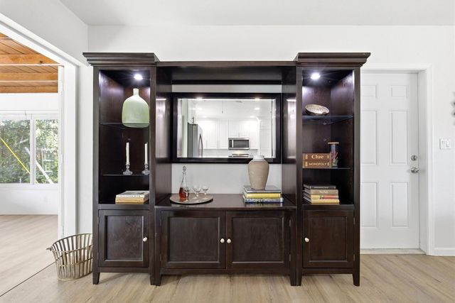 861 NE 9th Avenue, Pompano Beach, FL 33060