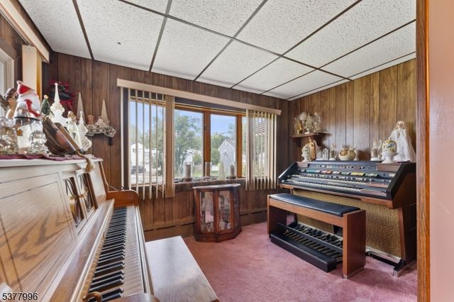 401 Brookside Pl, Garwood Boro, NJ 07027