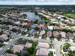 2271 NW 159th Ave, Pembroke Pines, FL 33028