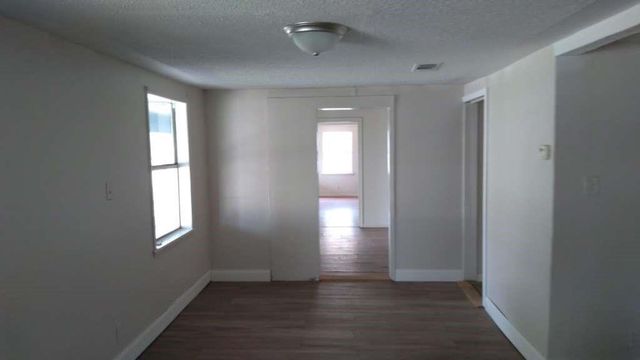 1408 Austin Street, Bay City, TX 77414