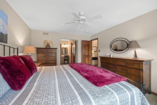 8770 Butterfield Lane, Orland Park, IL 60462
