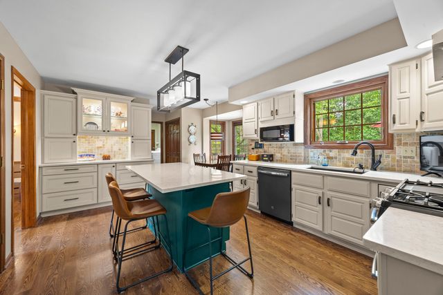 8770 Butterfield Lane, Orland Park, IL 60462