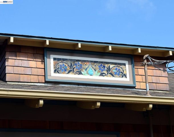 2860 Jackson St, Alameda, CA 94501