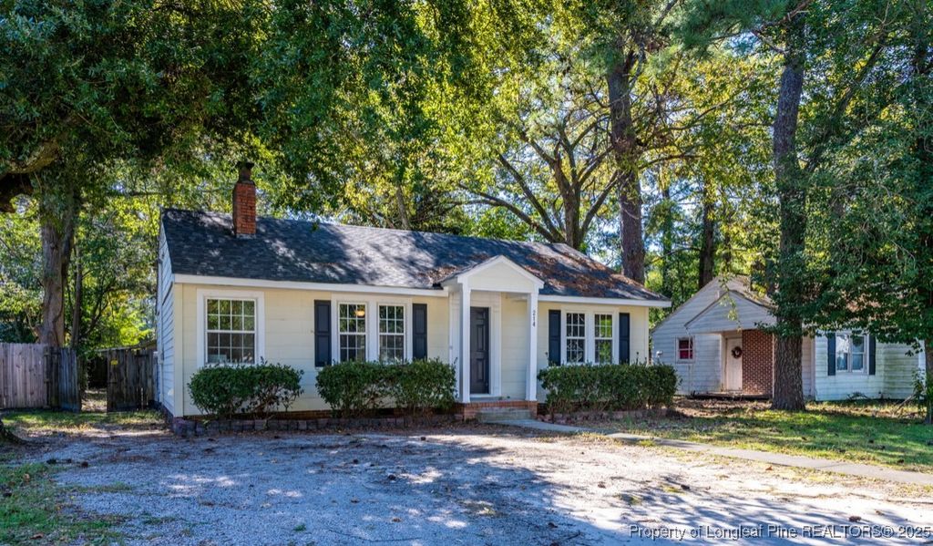 214 Circle Courts, Fayetteville, NC 28301
