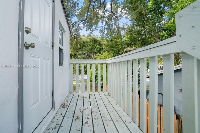 212 SW 11th St, Dania Beach, FL 33004