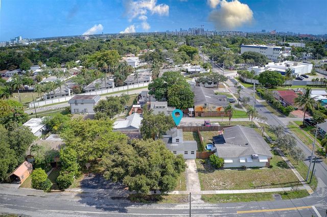 212 SW 11th St, Dania Beach, FL 33004