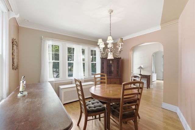 3829 W Addison Street, Chicago, IL 60618