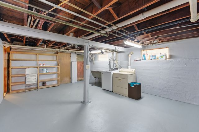 3829 W Addison Street, Chicago, IL 60618