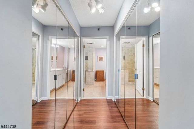 10 Smith Manor Blvd 424, West Orange Twp., NJ 07052