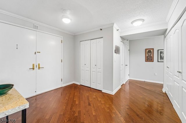10 Smith Manor Blvd 424, West Orange Twp., NJ 07052