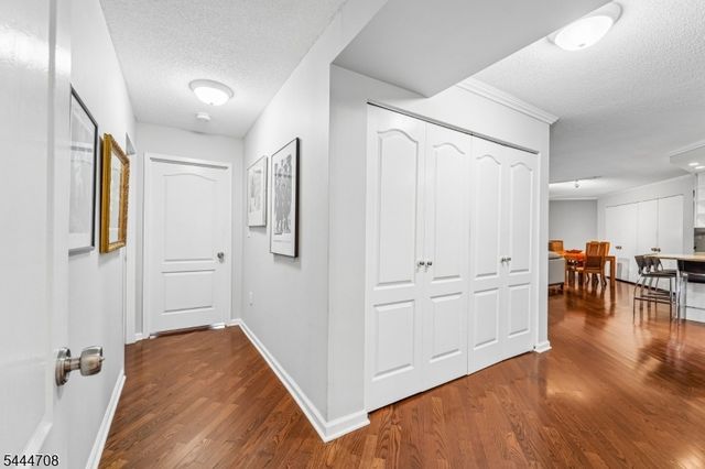 10 Smith Manor Blvd 424, West Orange Twp., NJ 07052