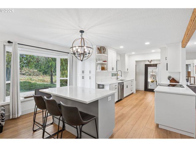 19558 Sw LEBEAU Rd, Sherwood, OR 97140