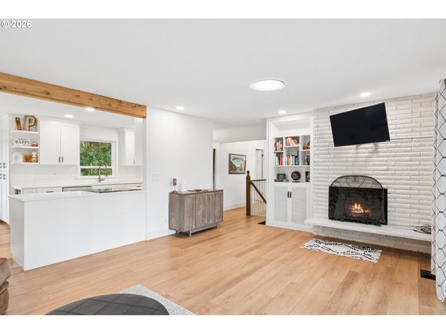 19558 Sw LEBEAU Rd, Sherwood, OR 97140
