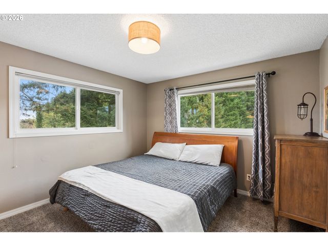 19558 Sw LEBEAU Rd, Sherwood, OR 97140