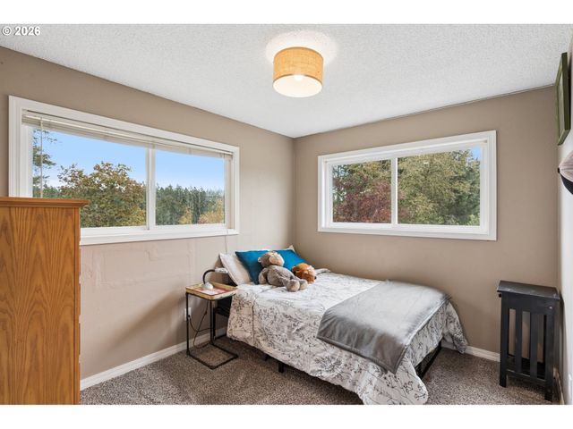 19558 Sw LEBEAU Rd, Sherwood, OR 97140