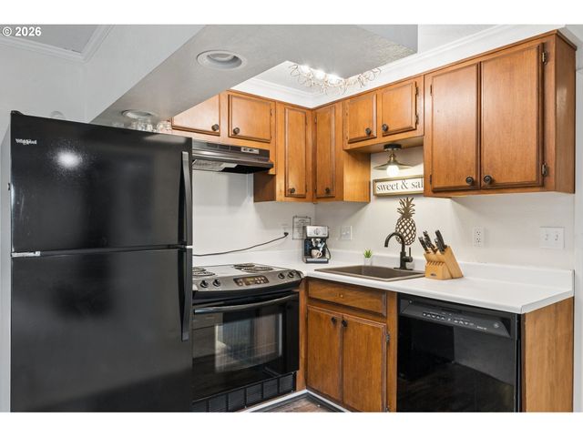 19558 Sw LEBEAU Rd, Sherwood, OR 97140