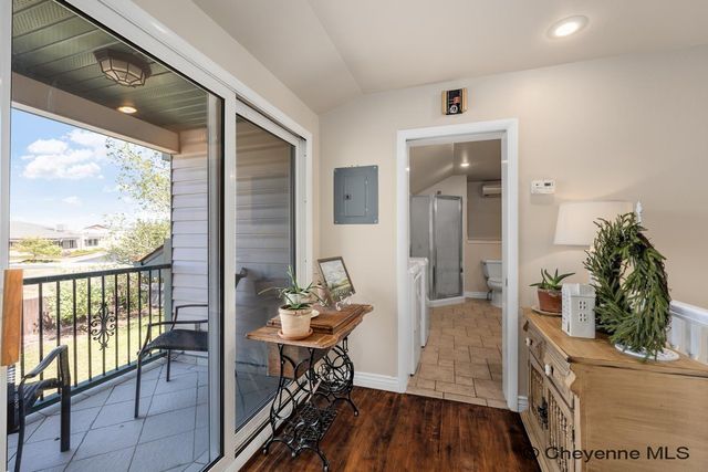 1151 LONG VALLEY RD, Cheyenne, WY 82001