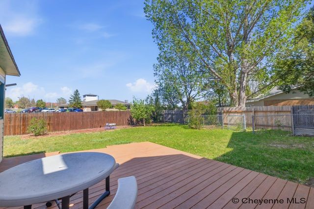 1151 LONG VALLEY RD, Cheyenne, WY 82001