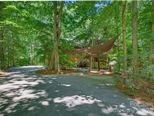 17928 Pages Pond Court, Davidson, NC 28036