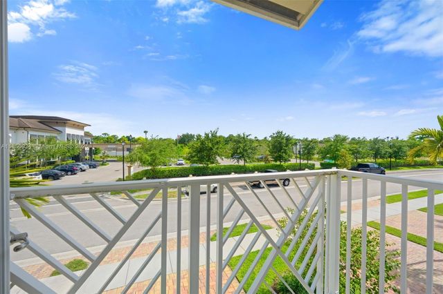 11941 Park Central 0, Royal Palm Beach, FL 33411