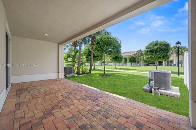 11941 Park Central 0, Royal Palm Beach, FL 33411