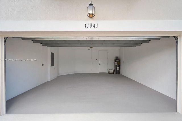 11941 Park Central 0, Royal Palm Beach, FL 33411