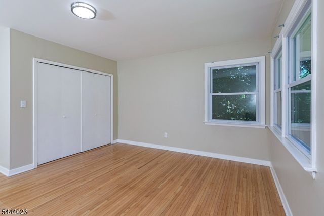 4 Park Ln, Franklin Twp., NJ 08540