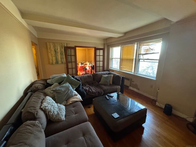 230 Farmington Avenue D8, Hartford, CT 06105