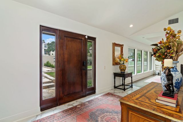340 MORNINGSIDE DR, Terrell Hills, TX 78209
