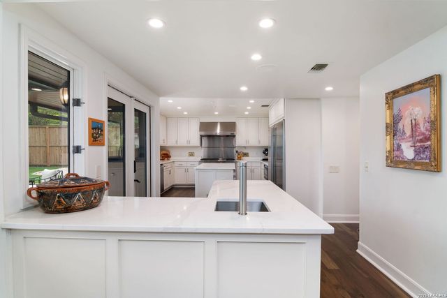 340 MORNINGSIDE DR, Terrell Hills, TX 78209