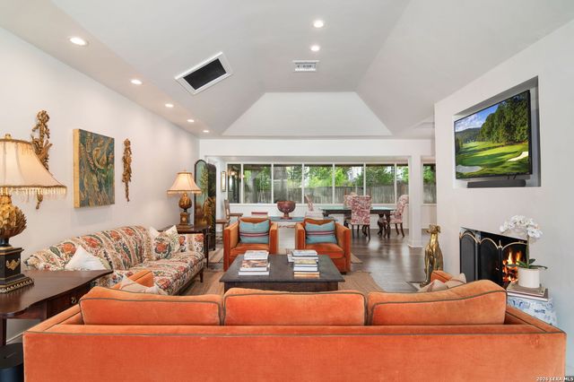 340 MORNINGSIDE DR, Terrell Hills, TX 78209