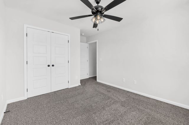 301 Wesson Dr, Clarksville, TN 37043