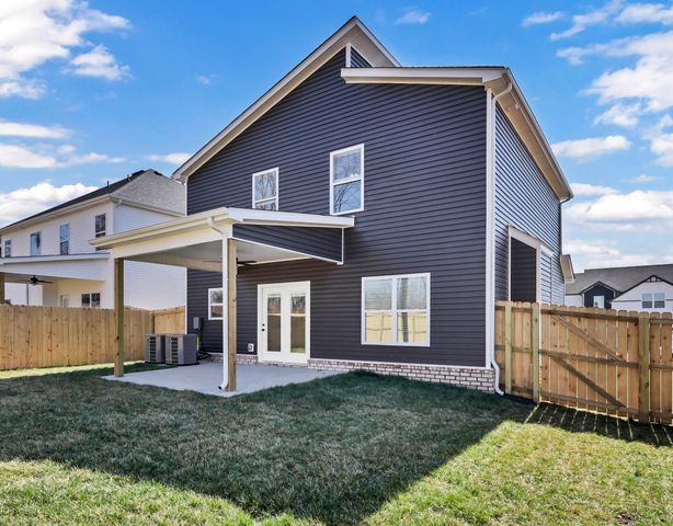 301 Wesson Dr, Clarksville, TN 37043