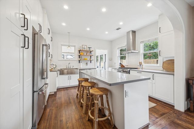 1705 California Street, Houston, TX 77006