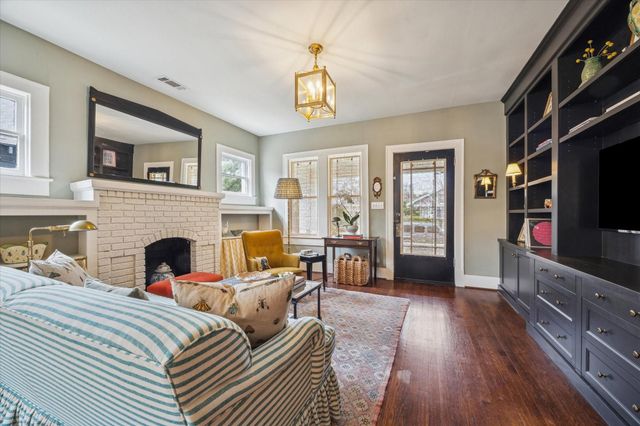 1705 California Street, Houston, TX 77006