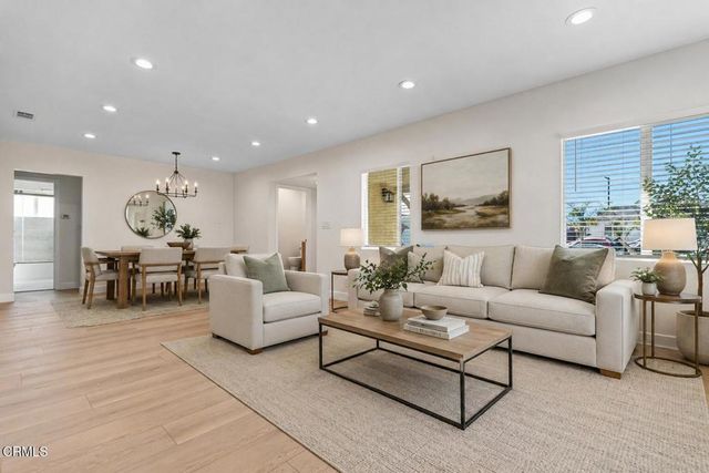 7552 Bloomington Avenue, Burbank, CA 91504